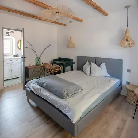 Kali Kert Bed and Breakfast Szentbekkalla